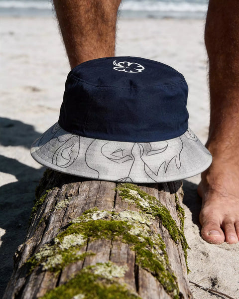 FLIP BUCKET HAT #The Introvert